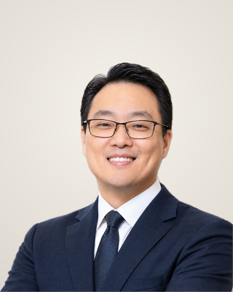 Dr. Daniel Han